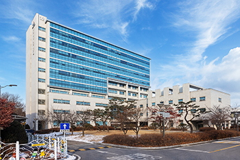 在“尖端领域创新融合大学项目”中，首尔科学技术大学获选为半导体材料、零部件、设备领域主导大学 썸내일 이미지